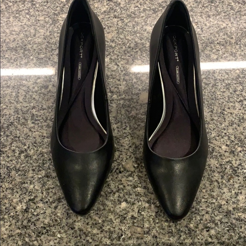 BRAND NEW Rockport Tru365 Block Heel